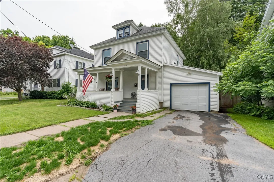 720 Elm Street, Wilna, New York 13619, Wilna, New York 13619, 3 Bedrooms Bedrooms, 10 Rooms Rooms,1 BathroomBathrooms,Residential,For Sale,720 Elm Street, Wilna, New York 13619,S1620904