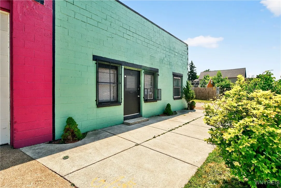 405 Rhode Island Street, Buffalo, New York 14213, Buffalo, New York 14213, ,Commercial Sale,For Sale,405 Rhode Island Street, Buffalo, New York 14213,B1623367