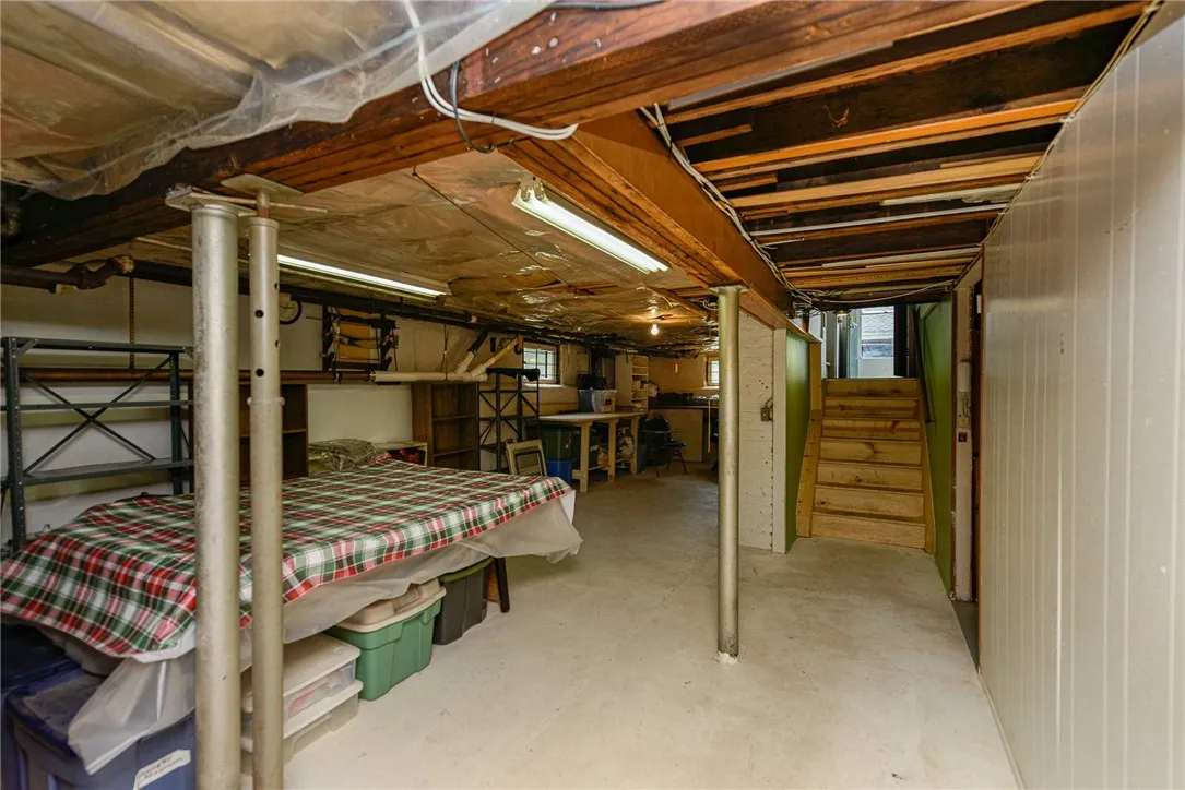 34 Cleverdale Road, Greece, New York 14616, Greece, New York 14616, 4 Bedrooms Bedrooms, 7 Rooms Rooms,2 BathroomsBathrooms,Residential,For Sale,34 Cleverdale Road, Greece, New York 14616,R1623204