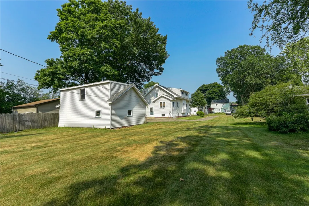 34 Cleverdale Road, Greece, New York 14616, Greece, New York 14616, 4 Bedrooms Bedrooms, 7 Rooms Rooms,2 BathroomsBathrooms,Residential,For Sale,34 Cleverdale Road, Greece, New York 14616,R1623204