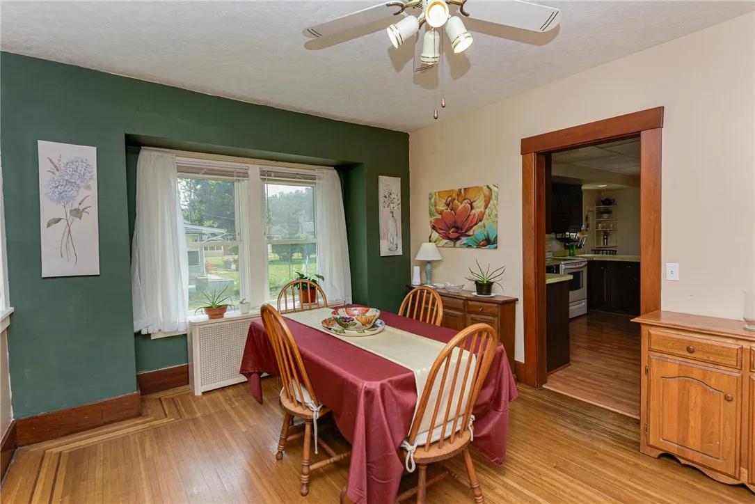 34 Cleverdale Road, Greece, New York 14616, Greece, New York 14616, 4 Bedrooms Bedrooms, 7 Rooms Rooms,2 BathroomsBathrooms,Residential,For Sale,34 Cleverdale Road, Greece, New York 14616,R1623204