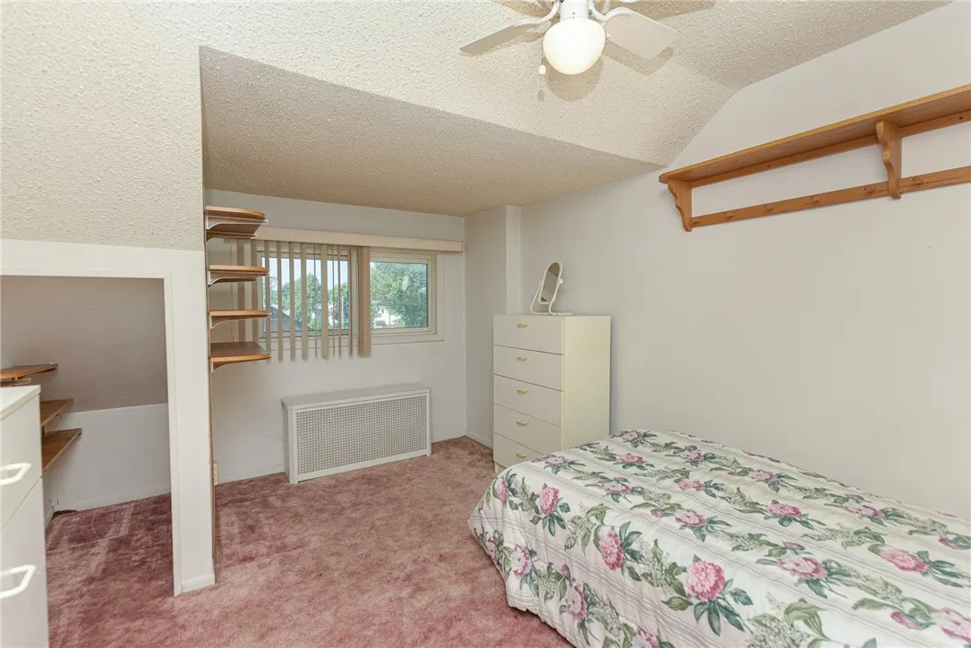 34 Cleverdale Road, Greece, New York 14616, Greece, New York 14616, 4 Bedrooms Bedrooms, 7 Rooms Rooms,2 BathroomsBathrooms,Residential,For Sale,34 Cleverdale Road, Greece, New York 14616,R1623204