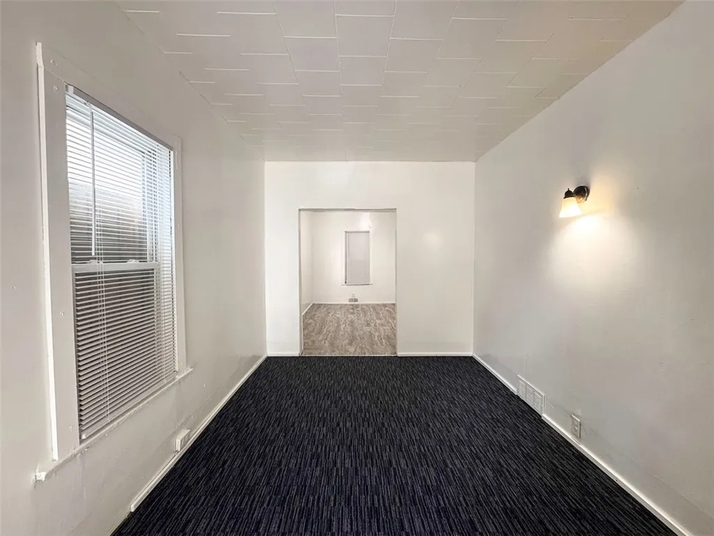 81 Kosciusko Street, Rochester, New York 14621, Rochester, New York 14621, 2 Bedrooms Bedrooms, 6 Rooms Rooms,1 BathroomBathrooms,Residential,For Sale,81 Kosciusko Street, Rochester, New York 14621,R1621904