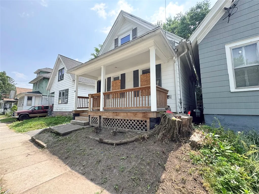 81 Kosciusko Street, Rochester, New York 14621, Rochester, New York 14621, 2 Bedrooms Bedrooms, 6 Rooms Rooms,1 BathroomBathrooms,Residential,For Sale,81 Kosciusko Street, Rochester, New York 14621,R1621904