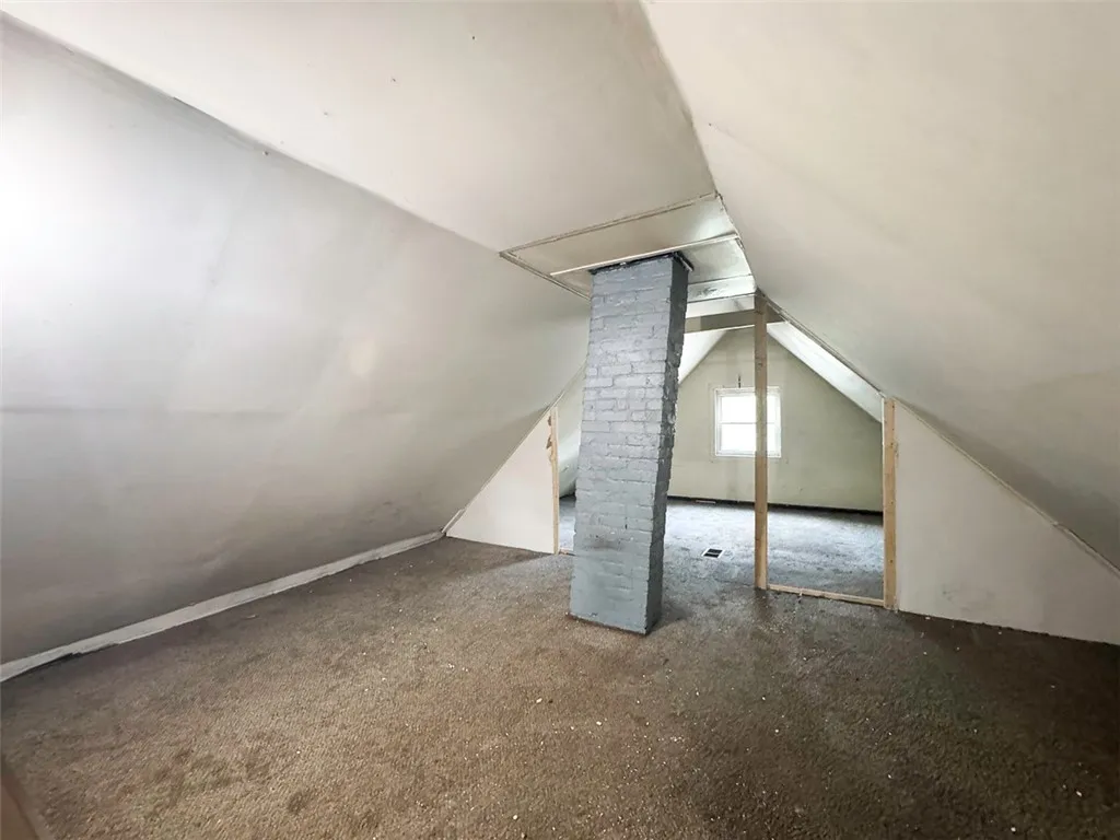 81 Kosciusko Street, Rochester, New York 14621, Rochester, New York 14621, 2 Bedrooms Bedrooms, 6 Rooms Rooms,1 BathroomBathrooms,Residential,For Sale,81 Kosciusko Street, Rochester, New York 14621,R1621904