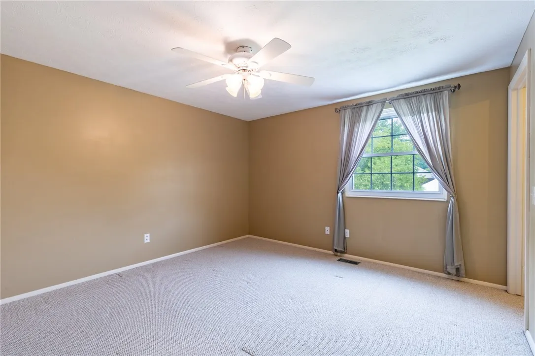 3382 Pennyroyal Court, Walworth, New York 14568, Walworth, New York 14568, 3 Bedrooms Bedrooms, 6 Rooms Rooms,1 BathroomBathrooms,Residential,For Sale,3382 Pennyroyal Court, Walworth, New York 14568,R1623122