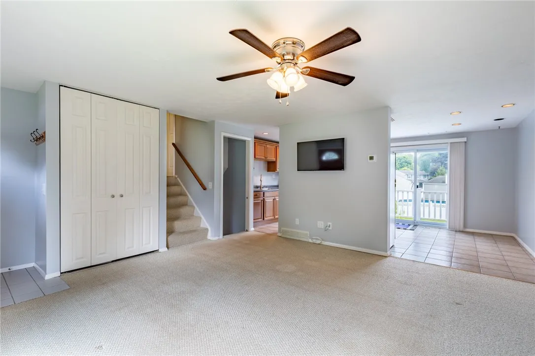 3382 Pennyroyal Court, Walworth, New York 14568, Walworth, New York 14568, 3 Bedrooms Bedrooms, 6 Rooms Rooms,1 BathroomBathrooms,Residential,For Sale,3382 Pennyroyal Court, Walworth, New York 14568,R1623122