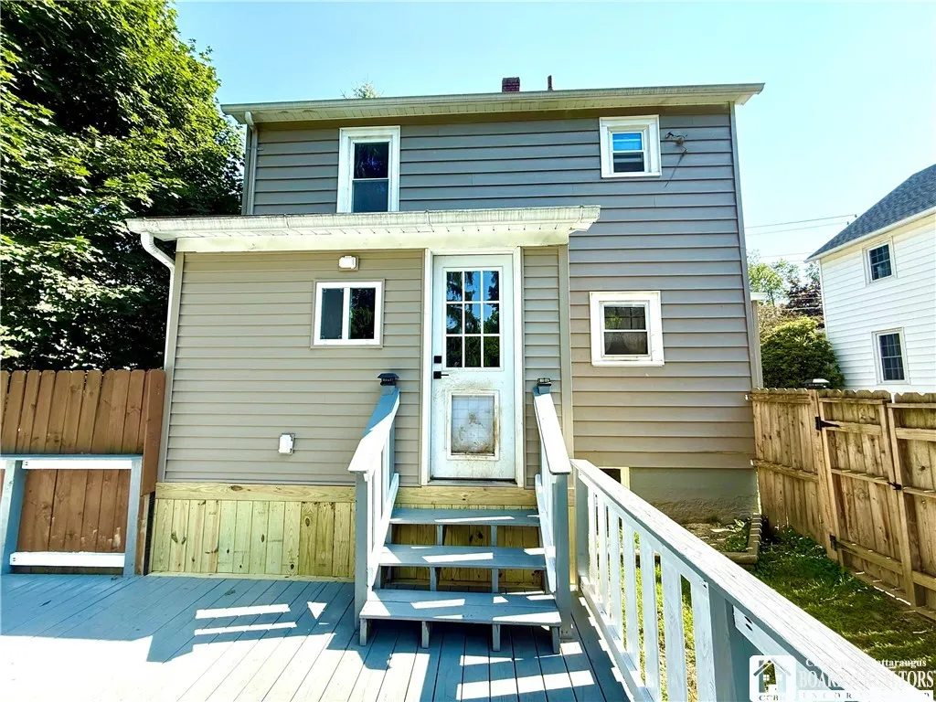1338 Newland Avenue, Jamestown, New York 14701, Jamestown, New York 14701, 3 Bedrooms Bedrooms, 9 Rooms Rooms,2 BathroomsBathrooms,Residential,For Sale,1338 Newland Avenue, Jamestown, New York 14701,R1623364