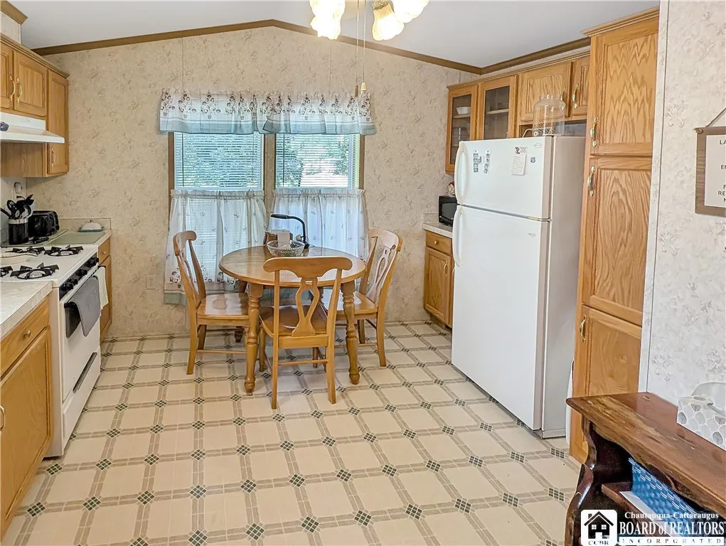 27 Lawndale Road, Chautauqua, New York 14757, Chautauqua, New York 14757, 2 Bedrooms Bedrooms, 7 Rooms Rooms,1 BathroomBathrooms,Residential,For Sale,27 Lawndale Road, Chautauqua, New York 14757,R1622853