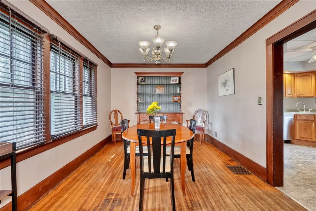 440 Genesee Park Boulevard, Rochester, New York 14, Rochester, New York 14619, 3 Bedrooms Bedrooms, 7 Rooms Rooms,1 BathroomBathrooms,Residential,For Sale,440 Genesee Park Boulevard, Rochester, New York 14,R1621407