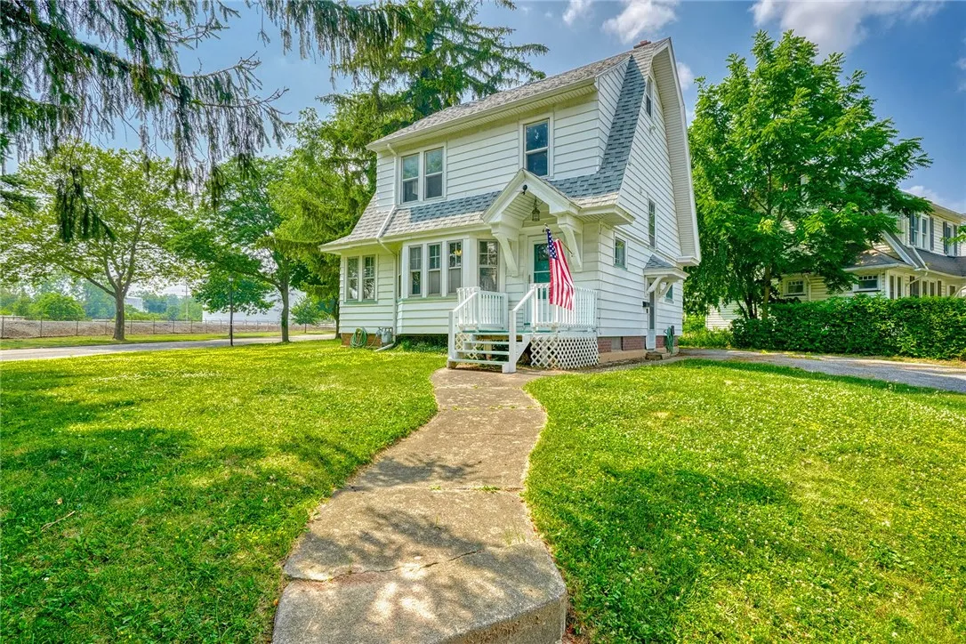 440 Genesee Park Boulevard, Rochester, New York 14, Rochester, New York 14619, 3 Bedrooms Bedrooms, 7 Rooms Rooms,1 BathroomBathrooms,Residential,For Sale,440 Genesee Park Boulevard, Rochester, New York 14,R1621407