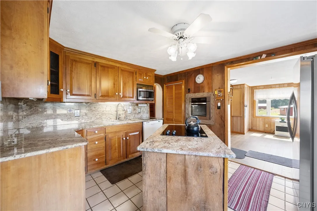 8362 State Route 13, Lenox, New York 13032, Lenox, New York 13032, 3 Bedrooms Bedrooms, 8 Rooms Rooms,2 BathroomsBathrooms,Residential,For Sale,8362 State Route 13, Lenox, New York 13032,S1622529