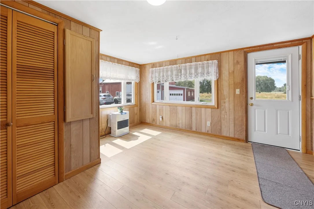 8362 State Route 13, Lenox, New York 13032, Lenox, New York 13032, 3 Bedrooms Bedrooms, 8 Rooms Rooms,2 BathroomsBathrooms,Residential,For Sale,8362 State Route 13, Lenox, New York 13032,S1622529