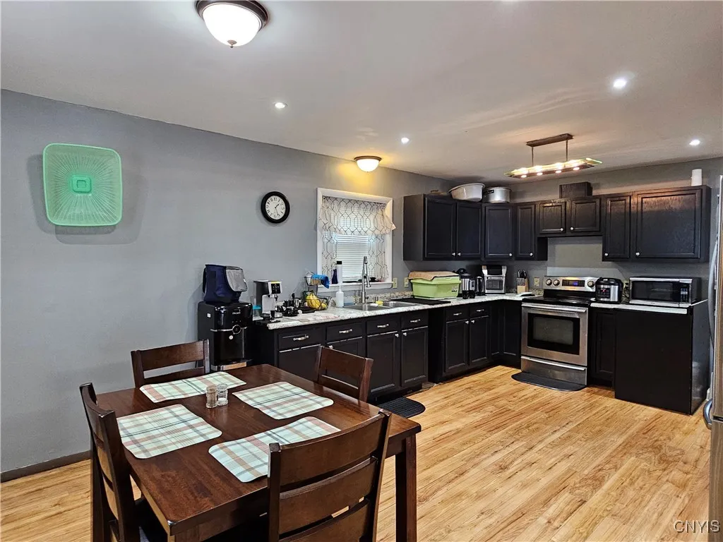 1128 West Street, Utica, New York 13501, Utica, New York 13501, 4 Bedrooms Bedrooms, 9 Rooms Rooms,3 BathroomsBathrooms,Residential,For Sale,1128 West Street, Utica, New York 13501,S1623307
