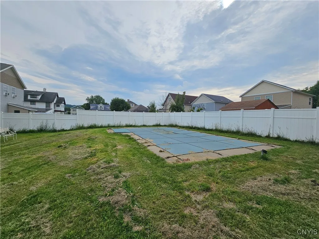 1128 West Street, Utica, New York 13501, Utica, New York 13501, 4 Bedrooms Bedrooms, 9 Rooms Rooms,3 BathroomsBathrooms,Residential,For Sale,1128 West Street, Utica, New York 13501,S1623307