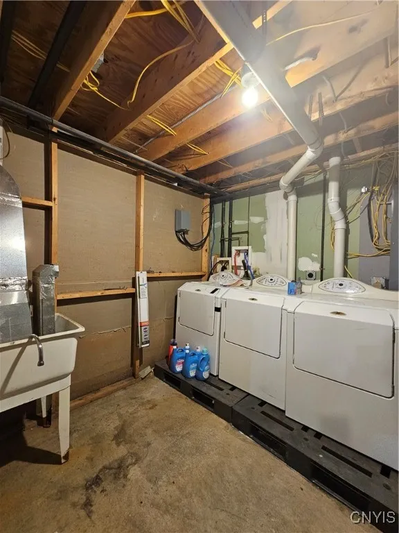 1128 West Street, Utica, New York 13501, Utica, New York 13501, 4 Bedrooms Bedrooms, 9 Rooms Rooms,3 BathroomsBathrooms,Residential,For Sale,1128 West Street, Utica, New York 13501,S1623307