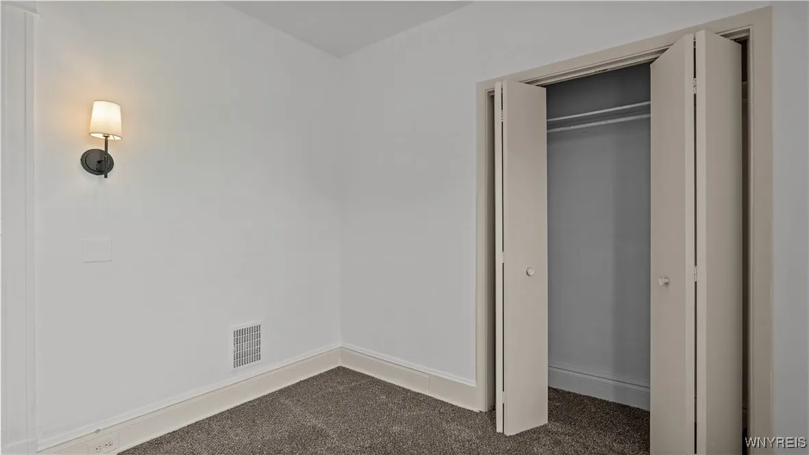 59 Inwood Place, Buffalo, New York 14209, Buffalo, New York 14209, 8 Bedrooms Bedrooms, ,3 BathroomsBathrooms,Residential,For Sale,59 Inwood Place, Buffalo, New York 14209,B1612532
