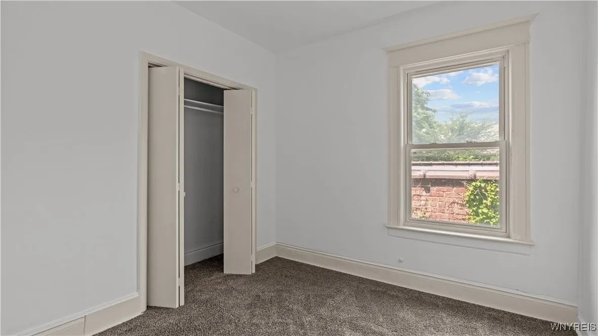 59 Inwood Place, Buffalo, New York 14209, Buffalo, New York 14209, 8 Bedrooms Bedrooms, ,3 BathroomsBathrooms,Residential,For Sale,59 Inwood Place, Buffalo, New York 14209,B1612532