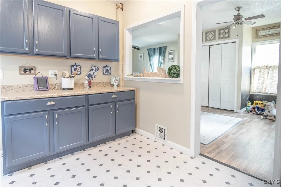 218 South Rutland Street, Watertown City, New York, Watertown City, New York 13601, 3 Bedrooms Bedrooms, 6 Rooms Rooms,1 BathroomBathrooms,Residential,For Sale,218 South Rutland Street, Watertown City, New York,S1623301