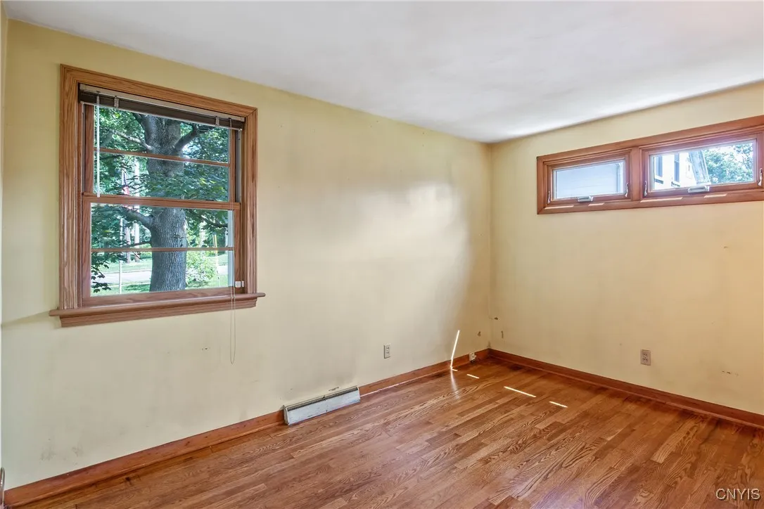1231 Tulip Street, Salina, New York 13090, Salina, New York 13090, 3 Bedrooms Bedrooms, 9 Rooms Rooms,1 BathroomBathrooms,Residential,For Sale,1231 Tulip Street, Salina, New York 13090,S1623290