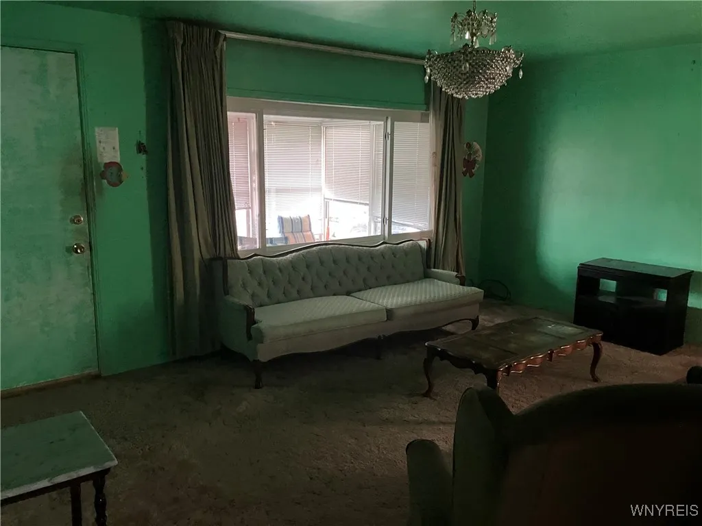 2737 21st Street, Niagara Falls, New York 14305, Niagara Falls, New York 14305, 3 Bedrooms Bedrooms, 6 Rooms Rooms,1 BathroomBathrooms,Residential Lease,For Rent,2737 21st Street, Niagara Falls, New York 14305,B1621963