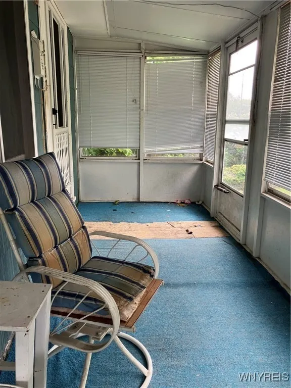 2737 21st Street, Niagara Falls, New York 14305, Niagara Falls, New York 14305, 3 Bedrooms Bedrooms, 6 Rooms Rooms,1 BathroomBathrooms,Residential Lease,For Rent,2737 21st Street, Niagara Falls, New York 14305,B1621963