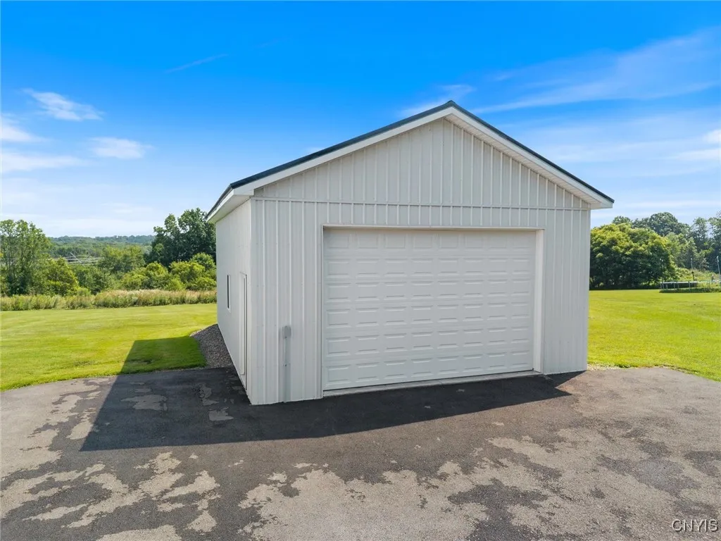 24 x 32 Pole Barn