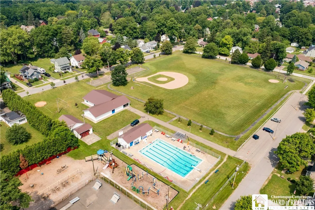 Welch Field – A community park featuring a pool, baseball fields, a field house, and a summer recreation program! Just a few blocks from the house.
