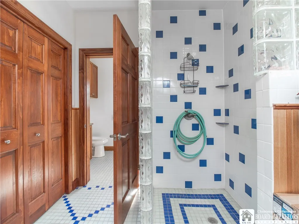 Shower in pool room