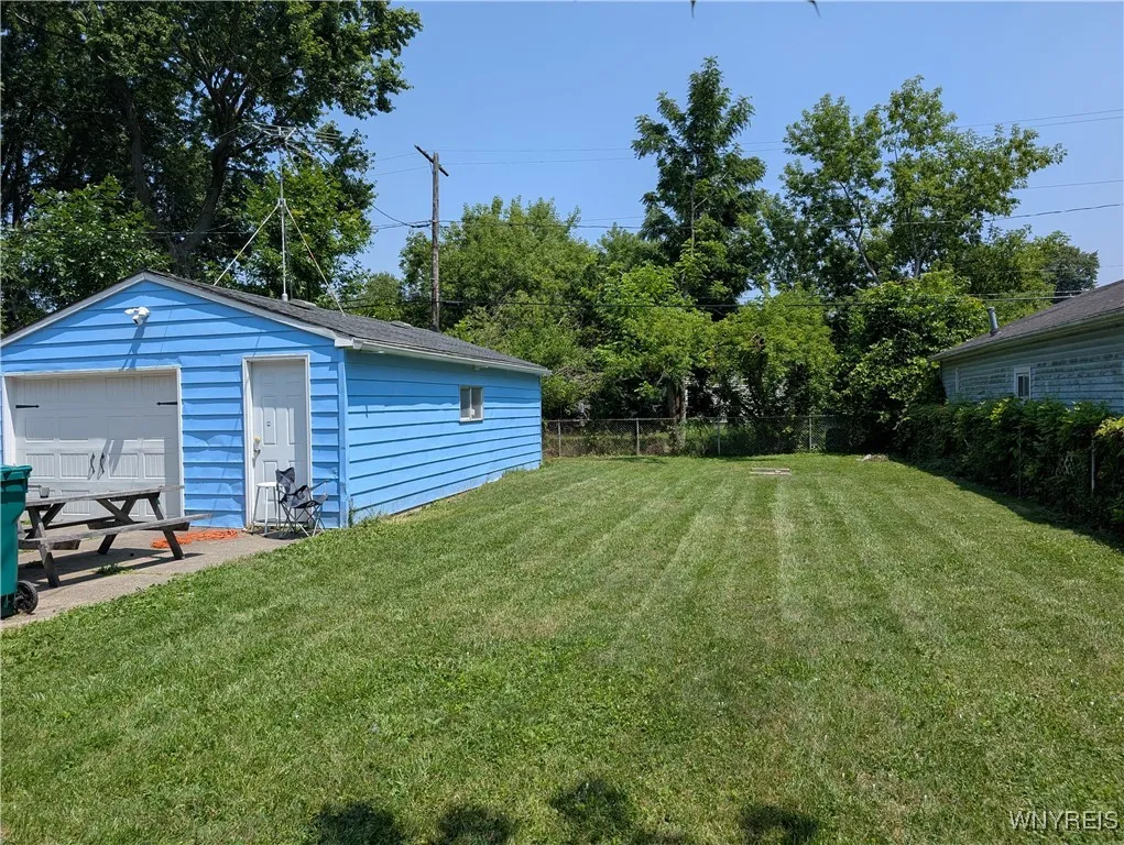 509 75th Street, Niagara Falls, New York 14304, Niagara Falls, New York 14304, 2 Bedrooms Bedrooms, 5 Rooms Rooms,1 BathroomBathrooms,Residential,For Sale,509 75th Street, Niagara Falls, New York 14304,B1623255