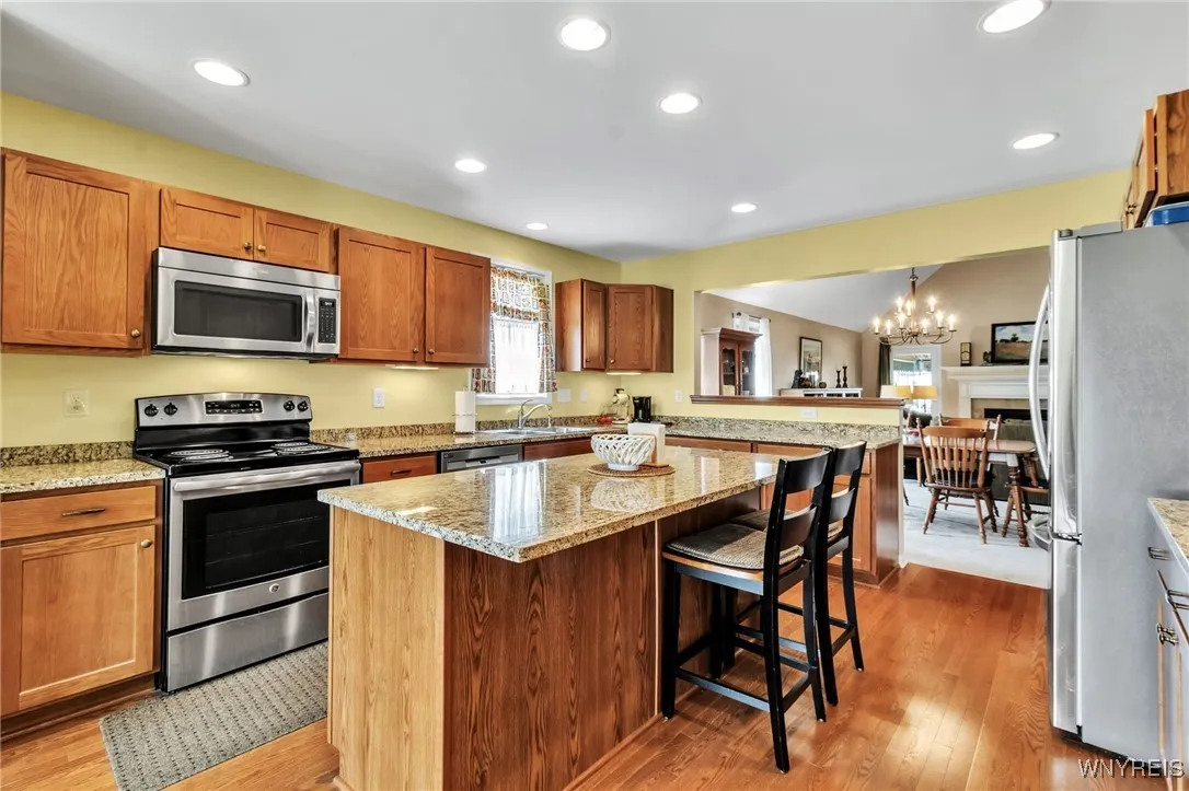 18 Lakeview Court N, Elma, New York 14059, Elma, New York 14059, 3 Bedrooms Bedrooms, 7 Rooms Rooms,2 BathroomsBathrooms,Residential,For Sale,18 Lakeview Court N, Elma, New York 14059,B1622878
