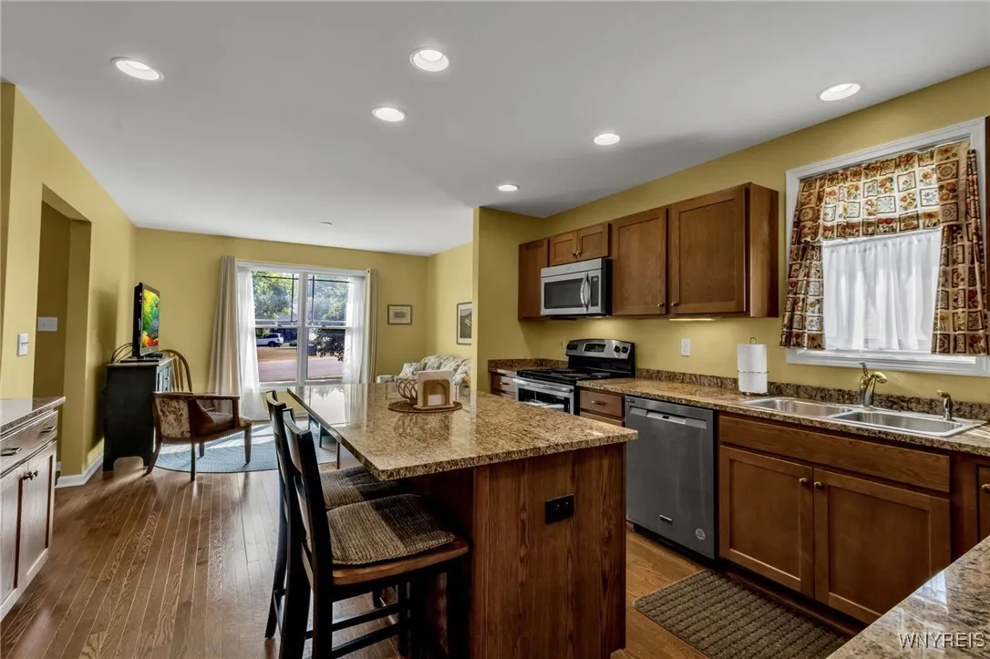 18 Lakeview Court N, Elma, New York 14059, Elma, New York 14059, 3 Bedrooms Bedrooms, 7 Rooms Rooms,2 BathroomsBathrooms,Residential,For Sale,18 Lakeview Court N, Elma, New York 14059,B1622878