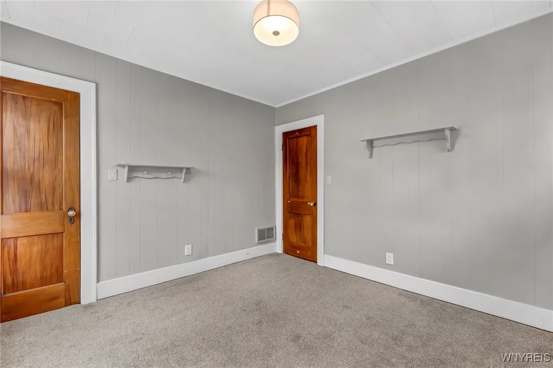 355 South Ogden Street, Buffalo, New York 14206, Buffalo, New York 14206, 3 Bedrooms Bedrooms, 9 Rooms Rooms,1 BathroomBathrooms,Residential Lease,For Rent,355 South Ogden Street, Buffalo, New York 14206,B1620989