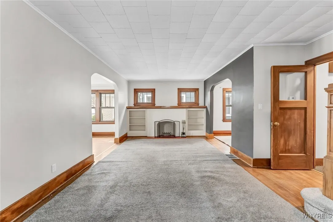 355 South Ogden Street, Buffalo, New York 14206, Buffalo, New York 14206, 3 Bedrooms Bedrooms, 9 Rooms Rooms,1 BathroomBathrooms,Residential Lease,For Rent,355 South Ogden Street, Buffalo, New York 14206,B1620989