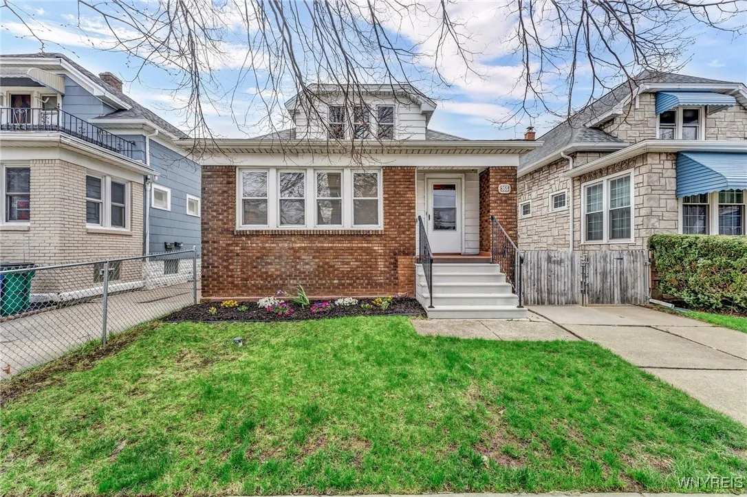 355 South Ogden Street, Buffalo, New York 14206, Buffalo, New York 14206, 3 Bedrooms Bedrooms, 9 Rooms Rooms,1 BathroomBathrooms,Residential Lease,For Rent,355 South Ogden Street, Buffalo, New York 14206,B1620989