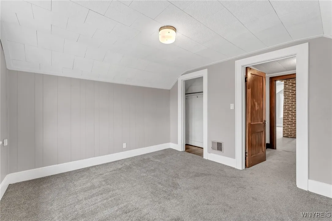 355 South Ogden Street, Buffalo, New York 14206, Buffalo, New York 14206, 3 Bedrooms Bedrooms, 9 Rooms Rooms,1 BathroomBathrooms,Residential Lease,For Rent,355 South Ogden Street, Buffalo, New York 14206,B1620989