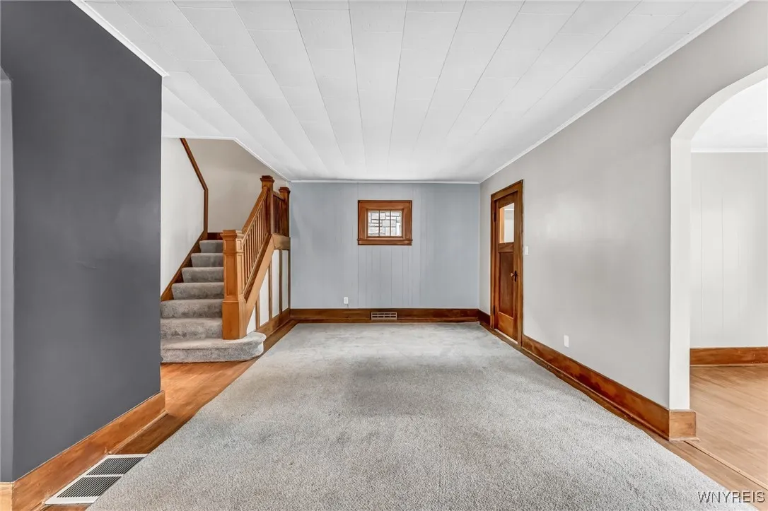 355 South Ogden Street, Buffalo, New York 14206, Buffalo, New York 14206, 3 Bedrooms Bedrooms, 9 Rooms Rooms,1 BathroomBathrooms,Residential Lease,For Rent,355 South Ogden Street, Buffalo, New York 14206,B1620989