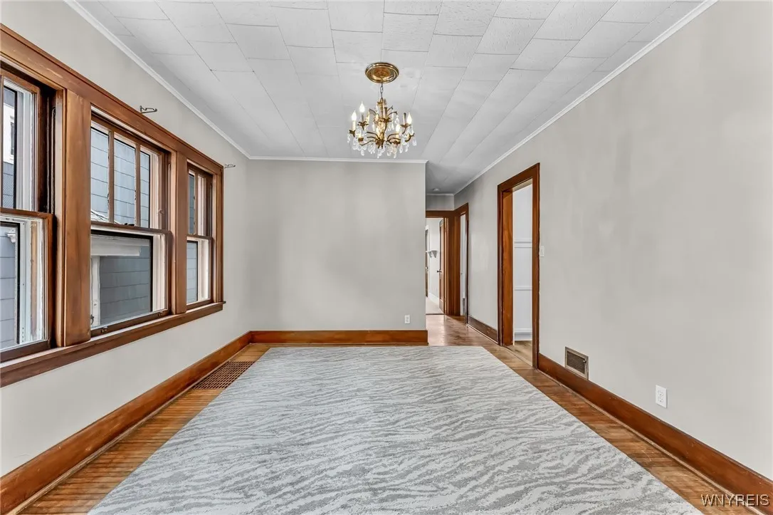 355 South Ogden Street, Buffalo, New York 14206, Buffalo, New York 14206, 3 Bedrooms Bedrooms, 9 Rooms Rooms,1 BathroomBathrooms,Residential Lease,For Rent,355 South Ogden Street, Buffalo, New York 14206,B1620989