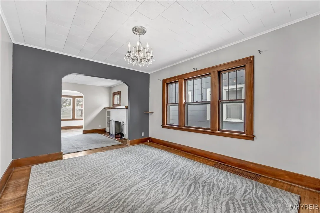 355 South Ogden Street, Buffalo, New York 14206, Buffalo, New York 14206, 3 Bedrooms Bedrooms, 9 Rooms Rooms,1 BathroomBathrooms,Residential Lease,For Rent,355 South Ogden Street, Buffalo, New York 14206,B1620989