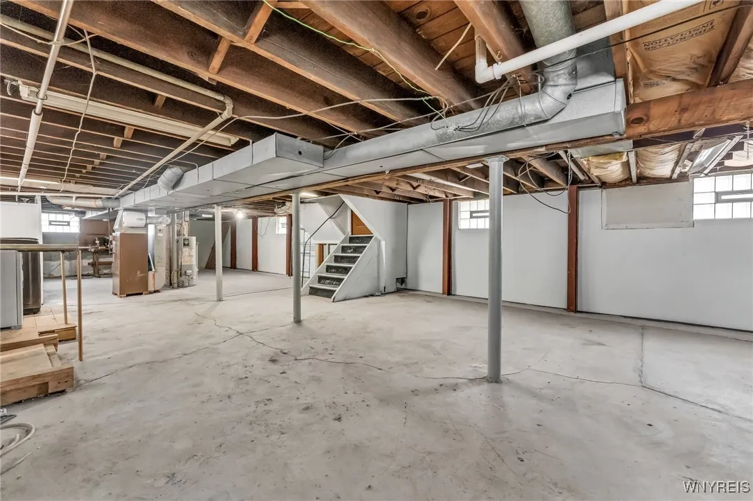 355 South Ogden Street, Buffalo, New York 14206, Buffalo, New York 14206, 3 Bedrooms Bedrooms, 9 Rooms Rooms,1 BathroomBathrooms,Residential Lease,For Rent,355 South Ogden Street, Buffalo, New York 14206,B1620989