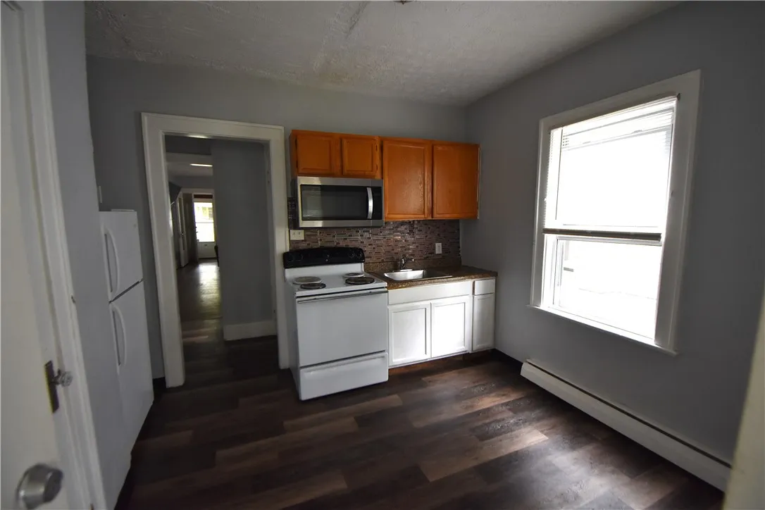 224 Congress Avenue, Rochester, New York 14611, Rochester, New York 14611, 6 Bedrooms Bedrooms, ,2 BathroomsBathrooms,Residential,Closed,224 Congress Avenue, Rochester, New York 14611,0,R1623380