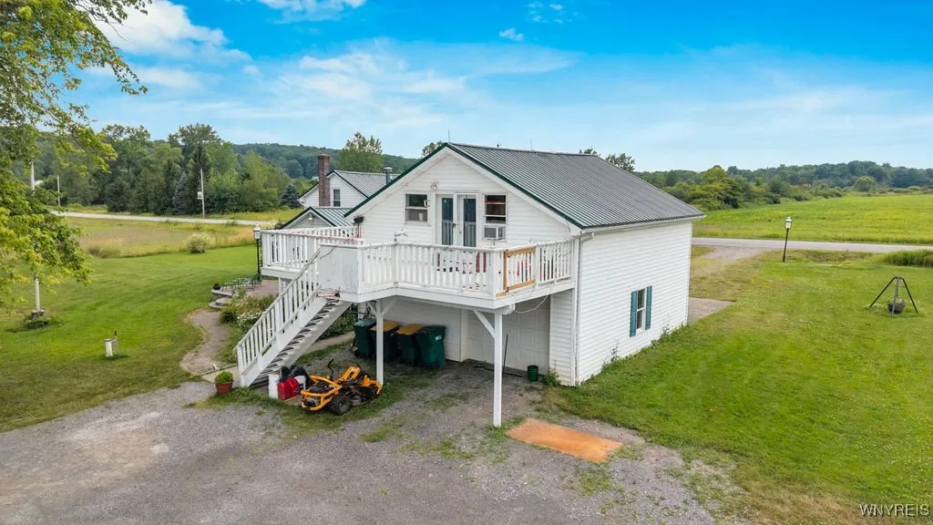 680 Centerline Road, Sheldon, New York 14145, Sheldon, New York 14145, 3 Bedrooms Bedrooms, 10 Rooms Rooms,2 BathroomsBathrooms,Residential,For Sale,680 Centerline Road, Sheldon, New York 14145,B1621006