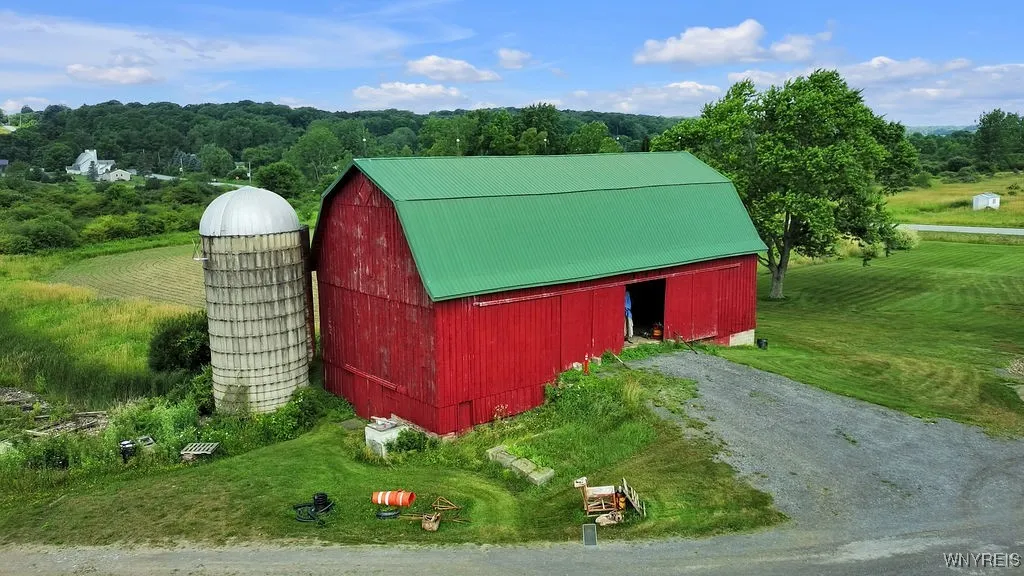 680 Centerline Road, Sheldon, New York 14145, Sheldon, New York 14145, 3 Bedrooms Bedrooms, 10 Rooms Rooms,2 BathroomsBathrooms,Residential,For Sale,680 Centerline Road, Sheldon, New York 14145,B1621006