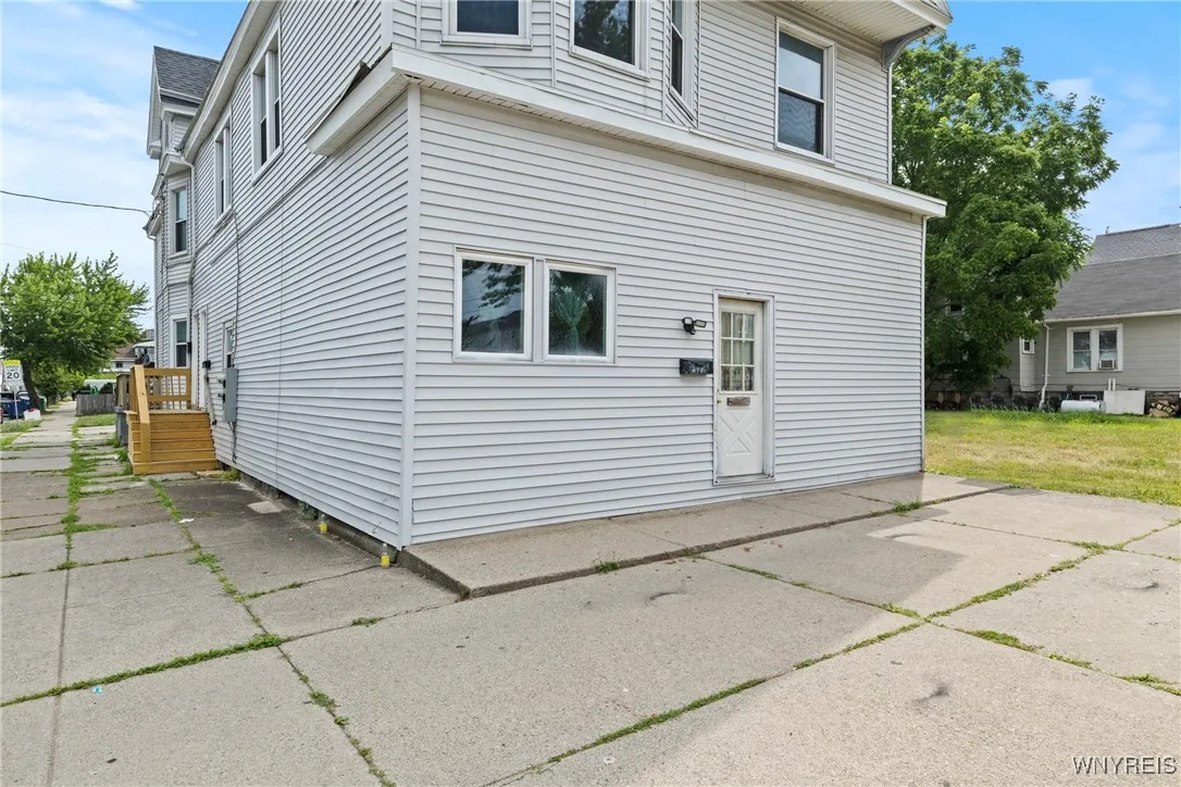 877 Prospect Avenue, Buffalo, New York 14213, Buffalo, New York 14213, 8 Bedrooms Bedrooms, ,4 BathroomsBathrooms,Residential,For Sale,877 Prospect Avenue, Buffalo, New York 14213,B1623020