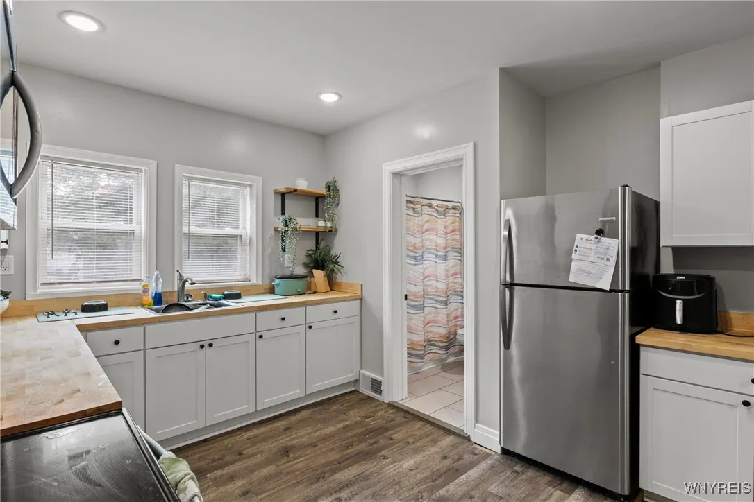 877 Prospect Avenue, Buffalo, New York 14213, Buffalo, New York 14213, 8 Bedrooms Bedrooms, ,4 BathroomsBathrooms,Residential,For Sale,877 Prospect Avenue, Buffalo, New York 14213,B1623020