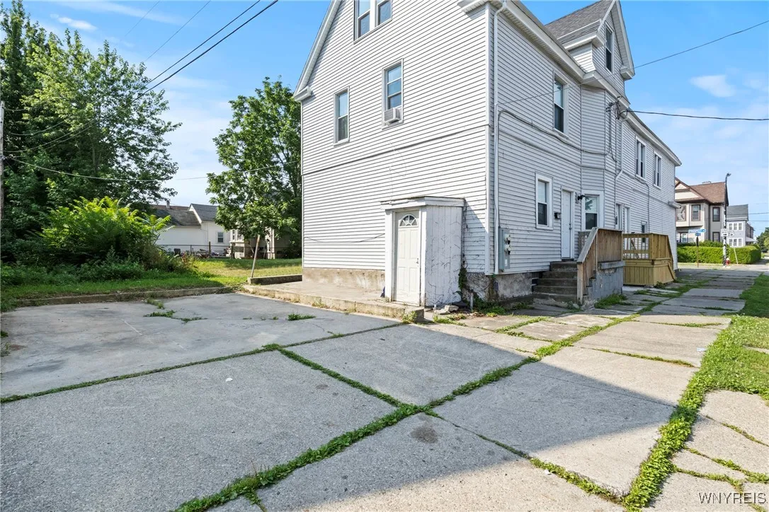 877 Prospect Avenue, Buffalo, New York 14213, Buffalo, New York 14213, 8 Bedrooms Bedrooms, ,4 BathroomsBathrooms,Residential,For Sale,877 Prospect Avenue, Buffalo, New York 14213,B1623020