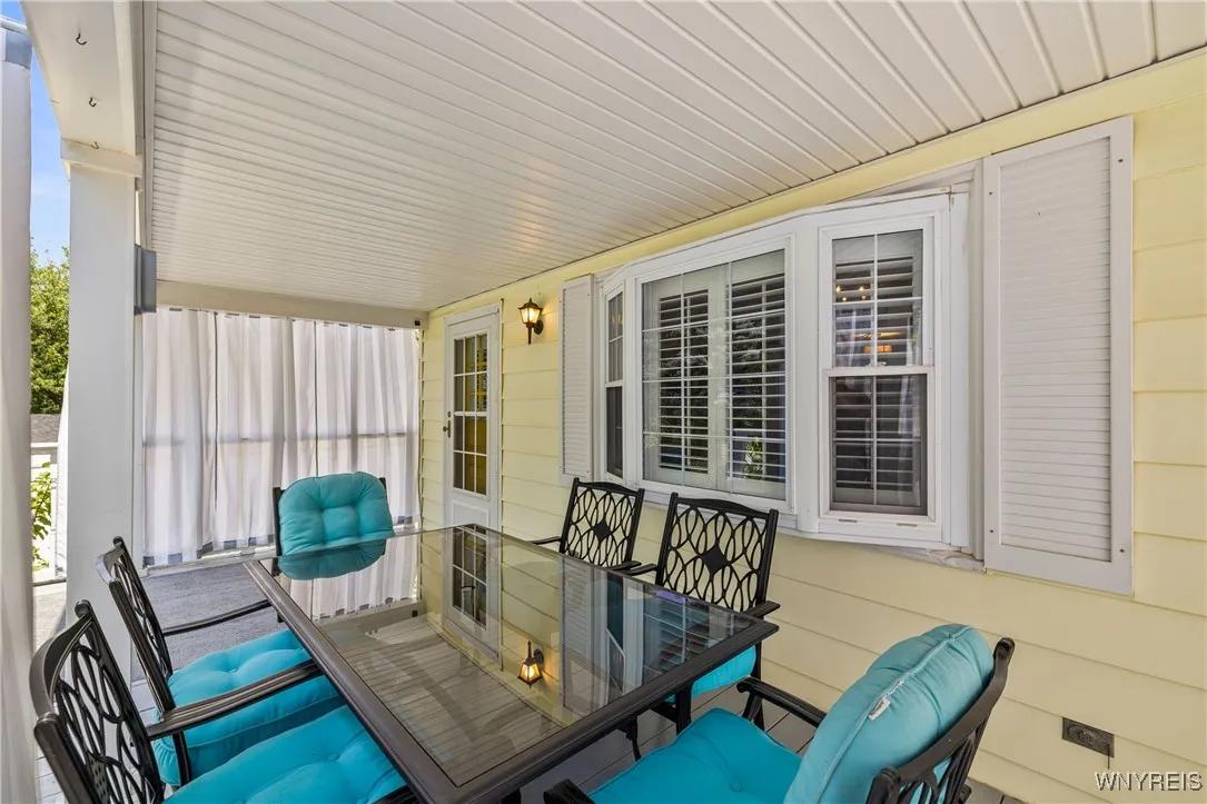 125 Hyde Park, Lockport City, New York 14094, Lockport City, New York 14094, 3 Bedrooms Bedrooms, 7 Rooms Rooms,1 BathroomBathrooms,Residential,For Sale,125 Hyde Park, Lockport City, New York 14094,B1623392