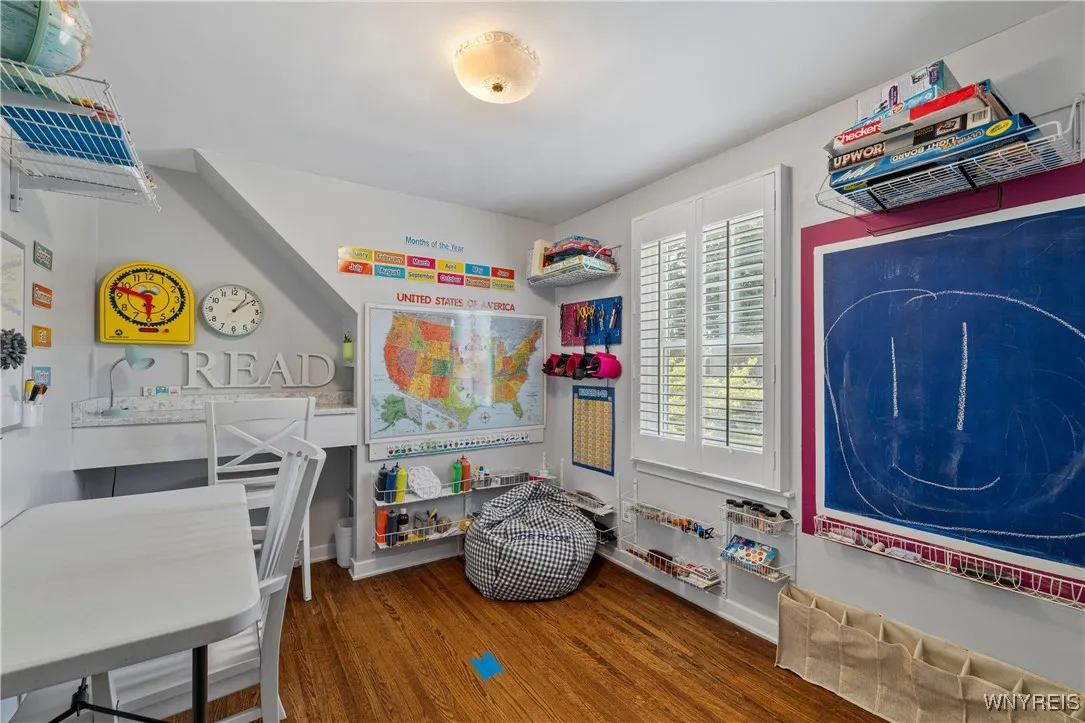 125 Hyde Park, Lockport City, New York 14094, Lockport City, New York 14094, 3 Bedrooms Bedrooms, 7 Rooms Rooms,1 BathroomBathrooms,Residential,For Sale,125 Hyde Park, Lockport City, New York 14094,B1623392