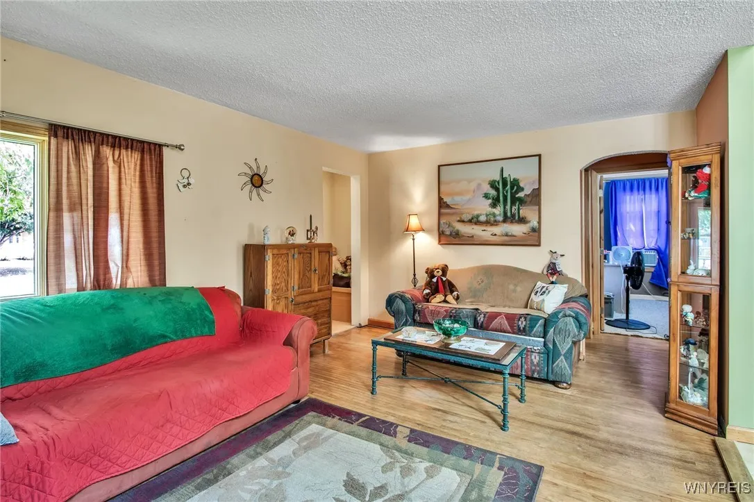 306 Barnsdale Avenue, West Seneca, New York 14224, West Seneca, New York 14224, 2 Bedrooms Bedrooms, 6 Rooms Rooms,1 BathroomBathrooms,Residential,For Sale,306 Barnsdale Avenue, West Seneca, New York 14224,B1623147