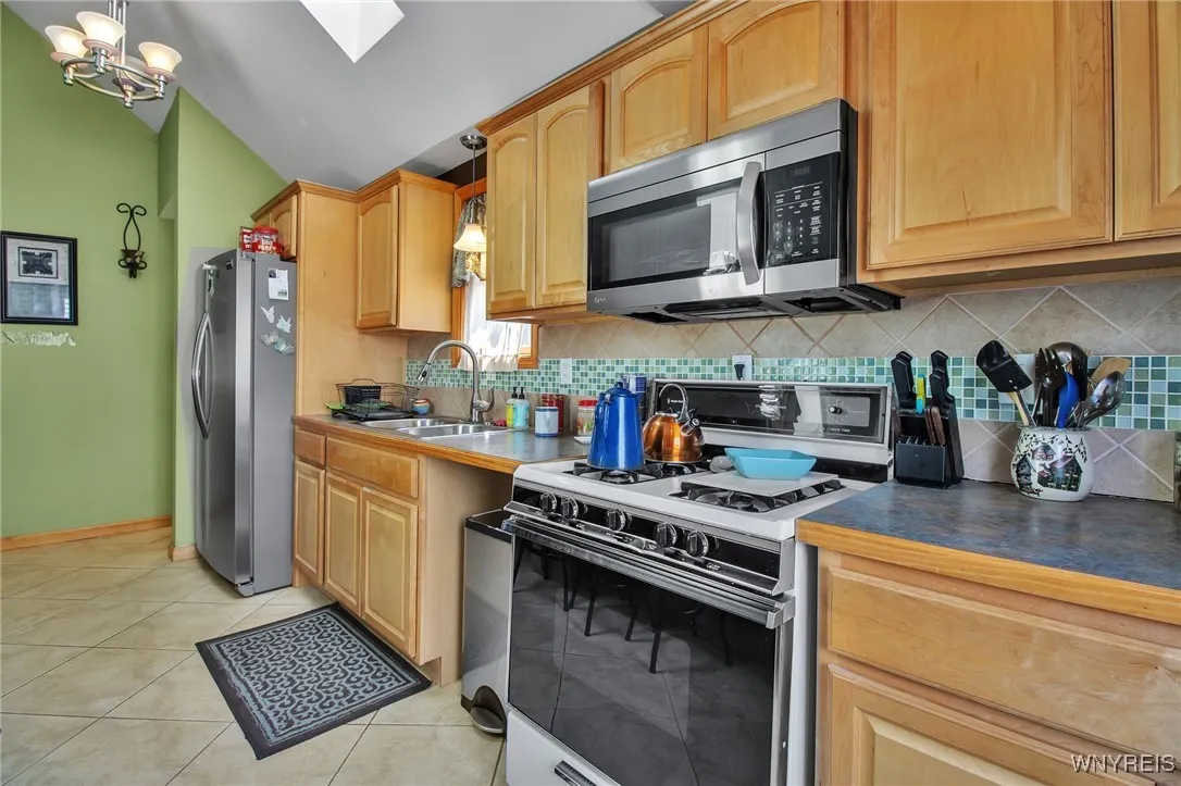 306 Barnsdale Avenue, West Seneca, New York 14224, West Seneca, New York 14224, 2 Bedrooms Bedrooms, 6 Rooms Rooms,1 BathroomBathrooms,Residential,For Sale,306 Barnsdale Avenue, West Seneca, New York 14224,B1623147